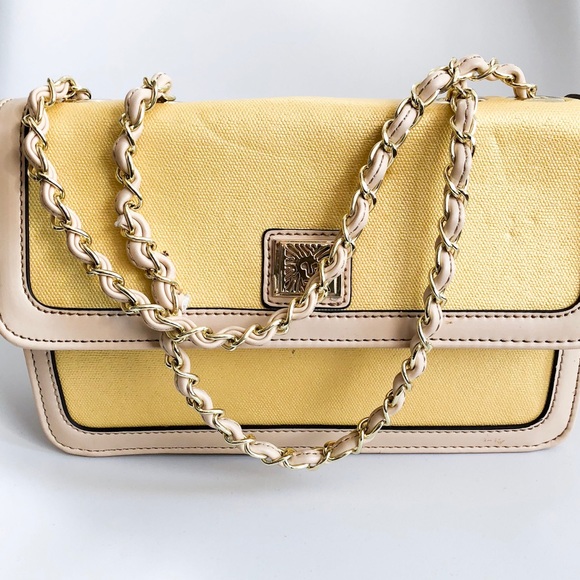 Anne Klein Handbags - 🔥clean out sale 🔥Anne Kline yellow mini tote